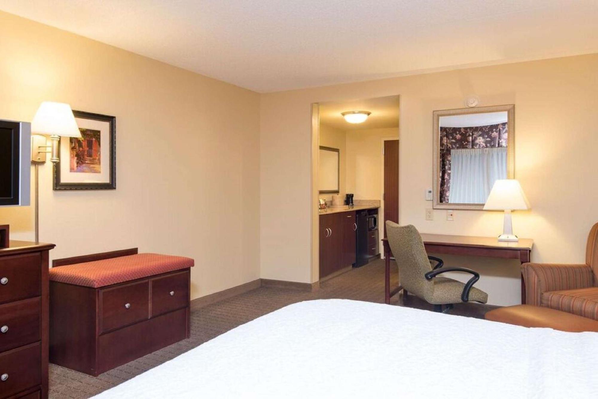 Hampton Inn Schenectady Downtown Buitenkant foto