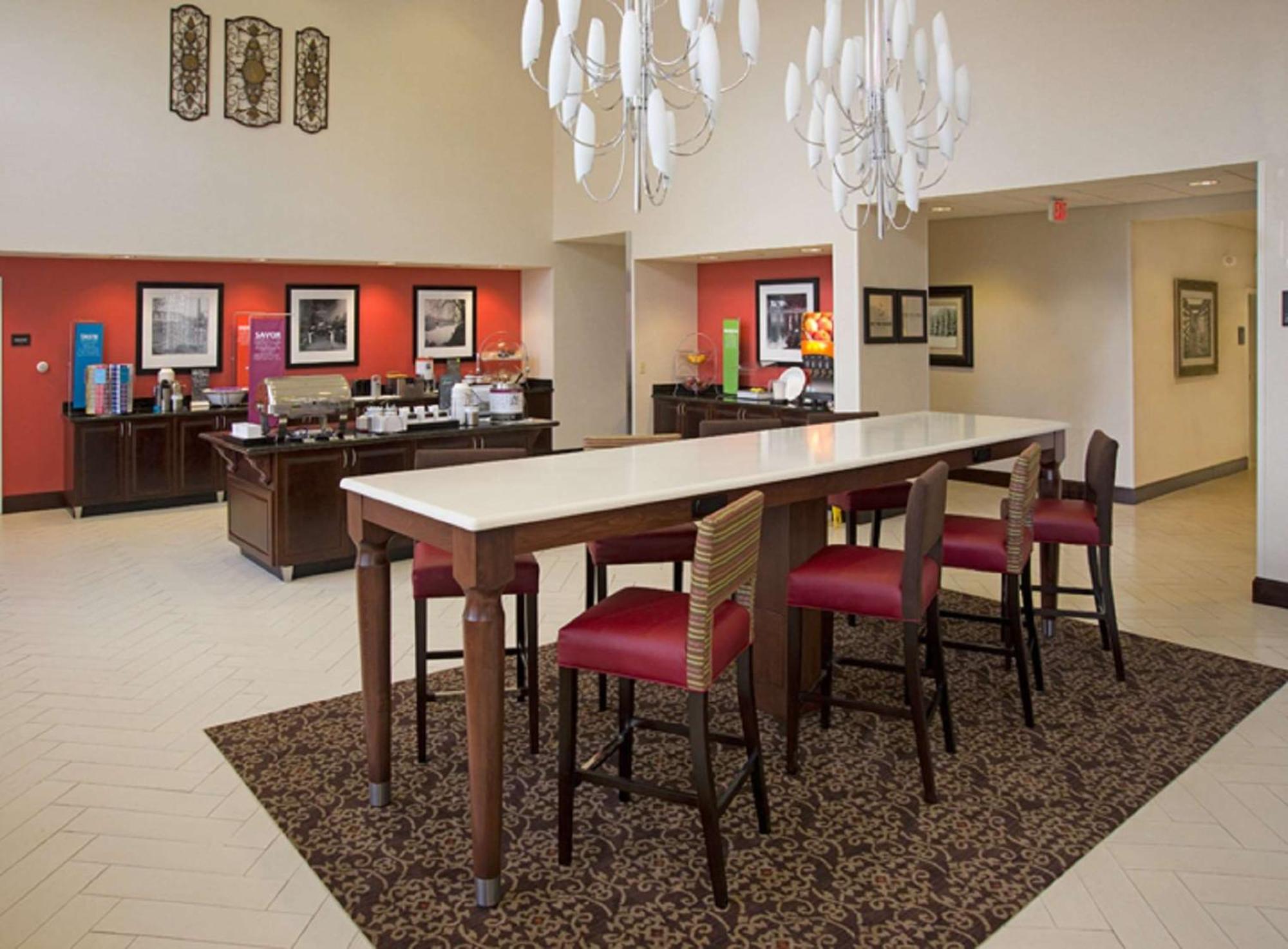 Hampton Inn Schenectady Downtown Buitenkant foto