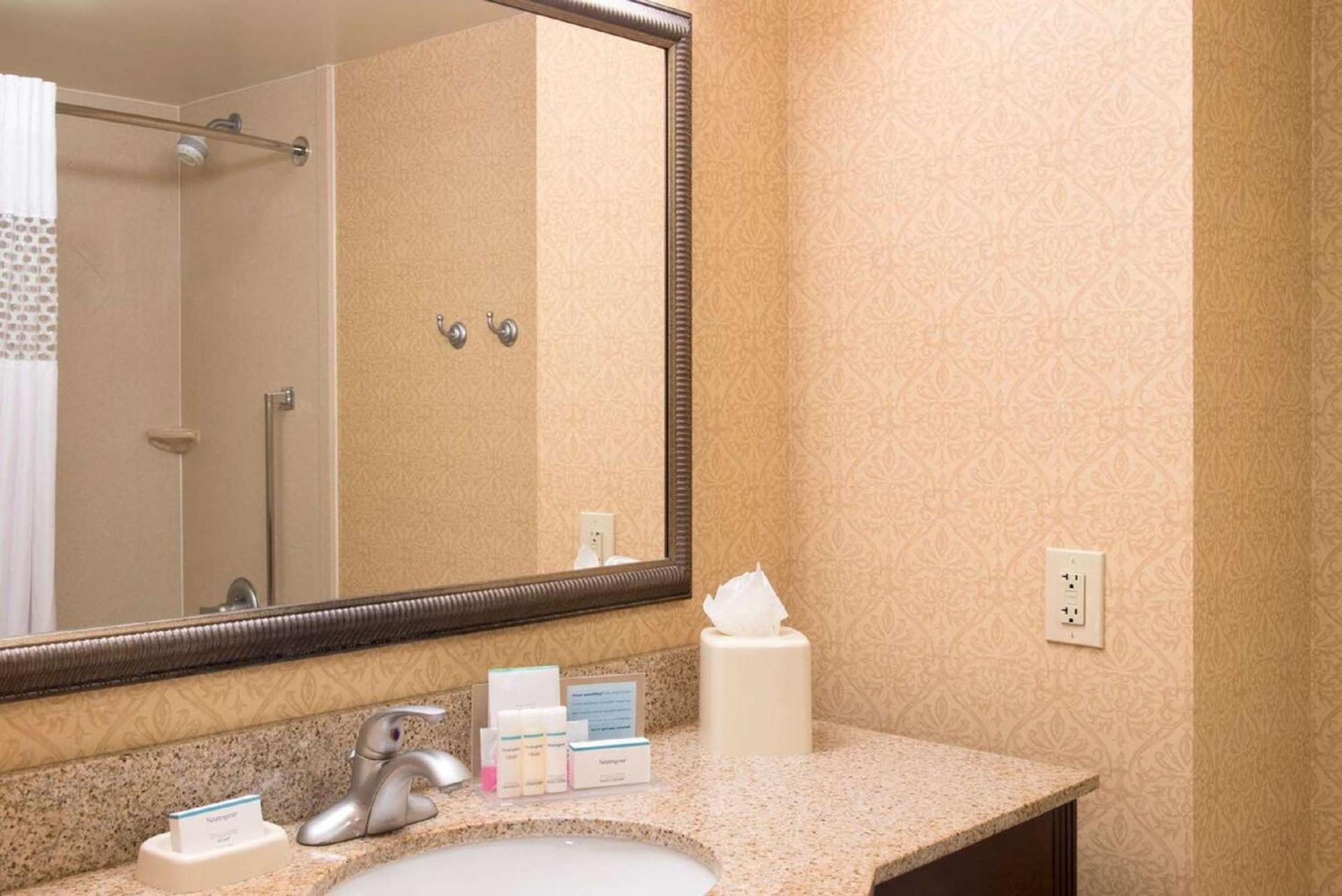 Hampton Inn Schenectady Downtown Buitenkant foto