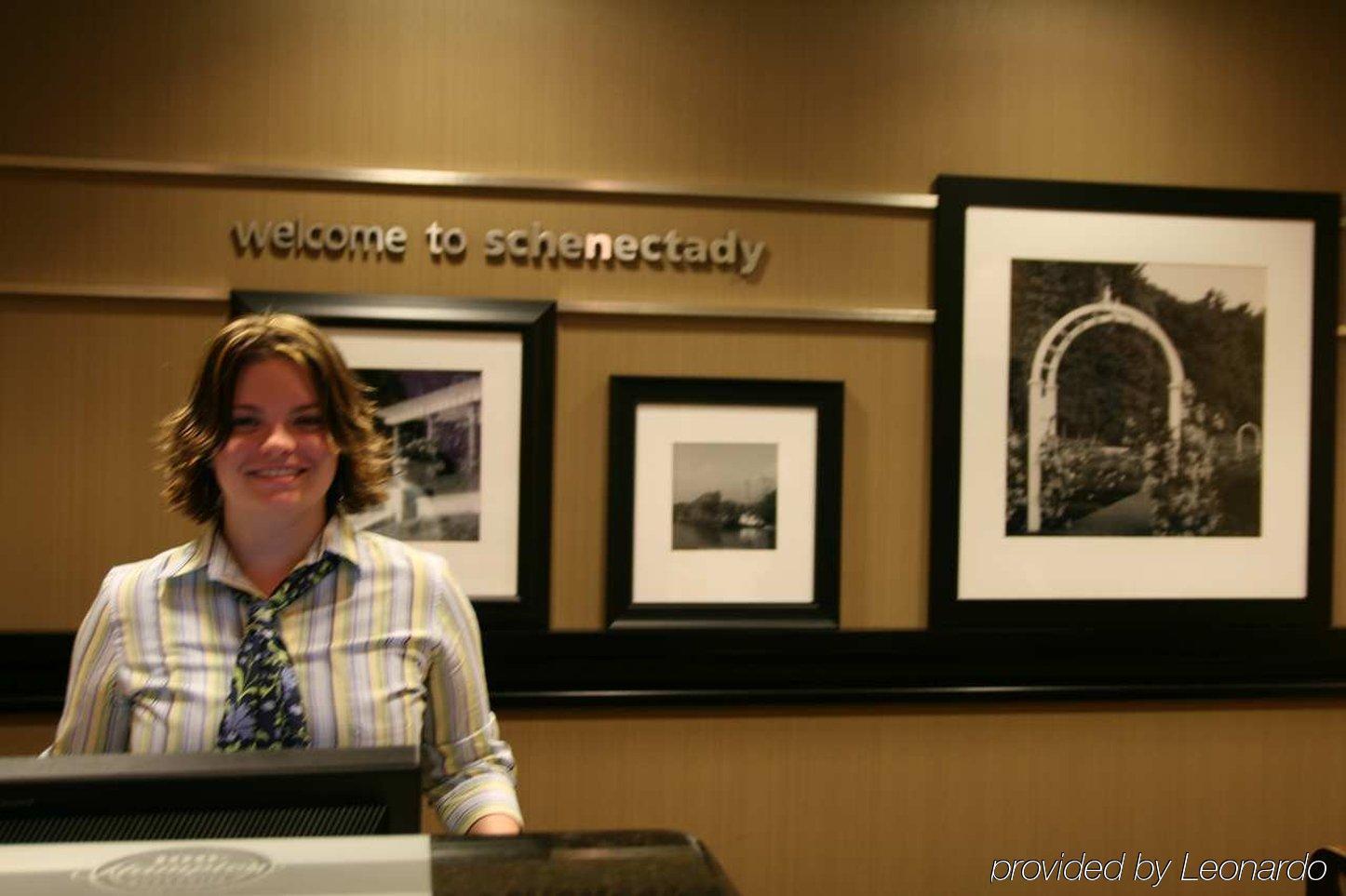 Hampton Inn Schenectady Downtown Buitenkant foto